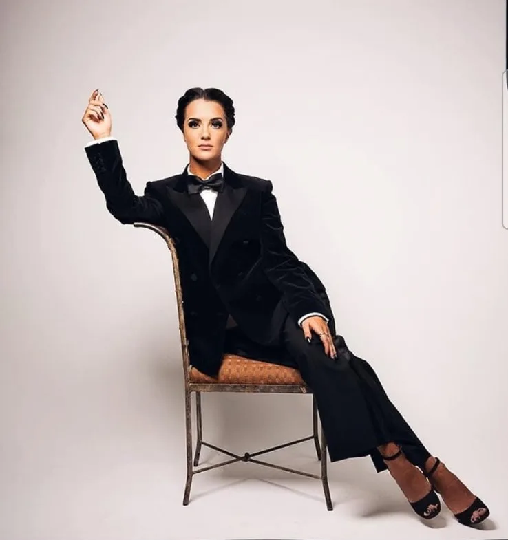 Full portrait of Nevena